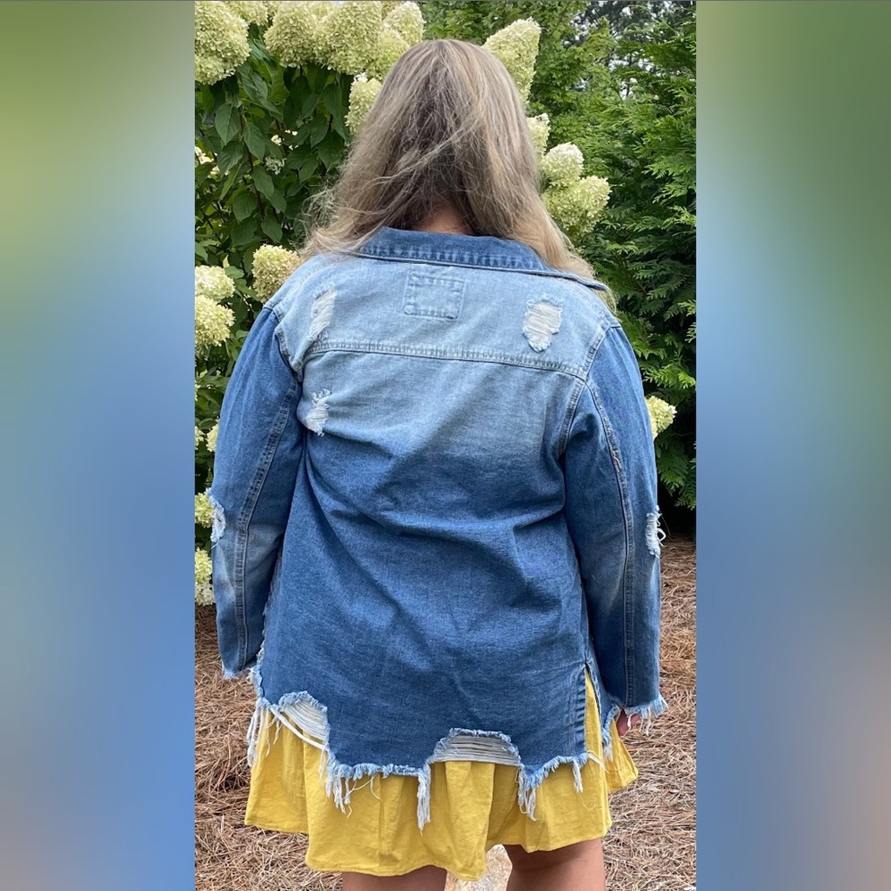 Plus Size Denim Jacket🥰 - Picture 3 of 3